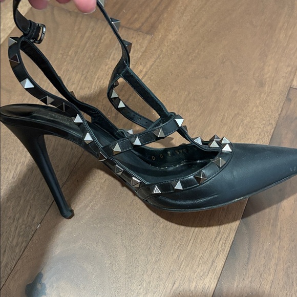 Valentino Rockstud heels - Picture 4 of 4